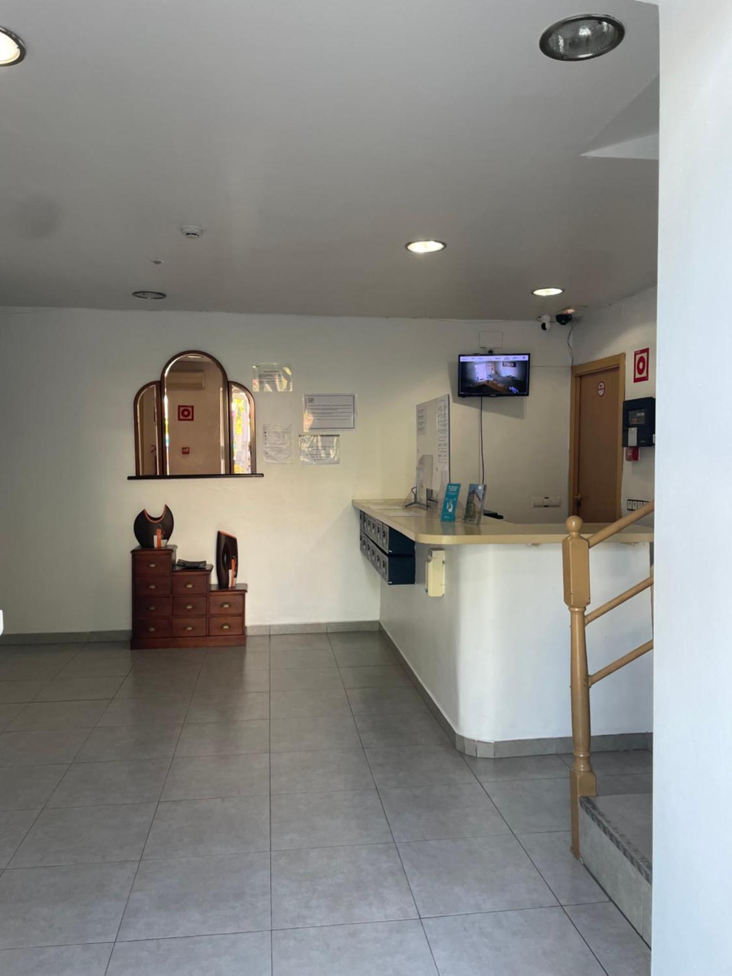 卡斯特利德费尔斯Hp酒店 卡斯特尔德费尔斯 外观 照片